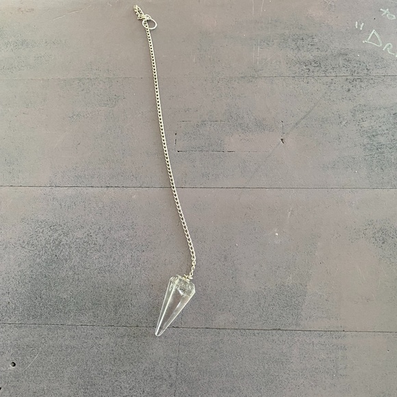 Clear Quarts Chrystal Small PENDULUM NEW - Picture 1 of 4